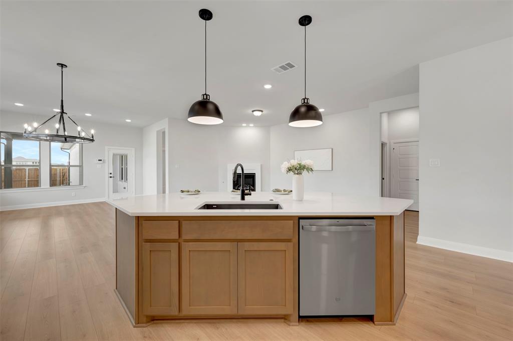 9413 Ambrosia Street Property Photo 13