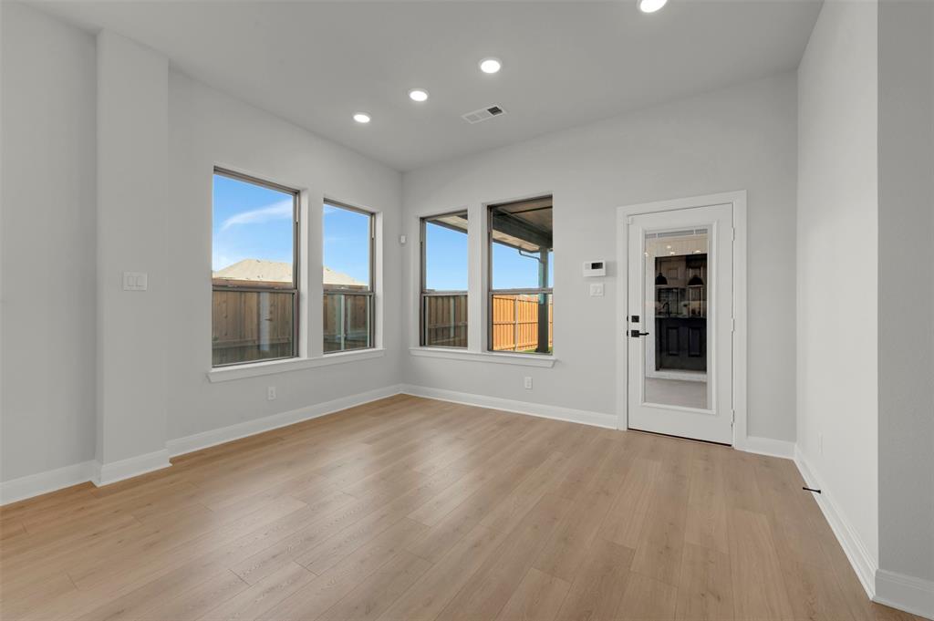 9413 Ambrosia Street Property Photo 16