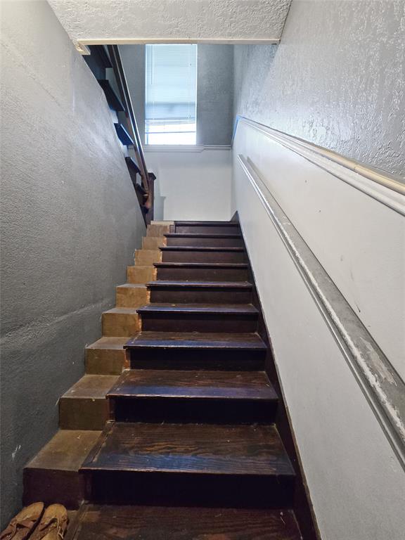 507 W Nash Street Property Photo 11
