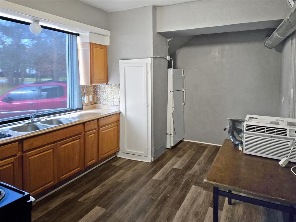 507 W Nash Street Property Photo 17