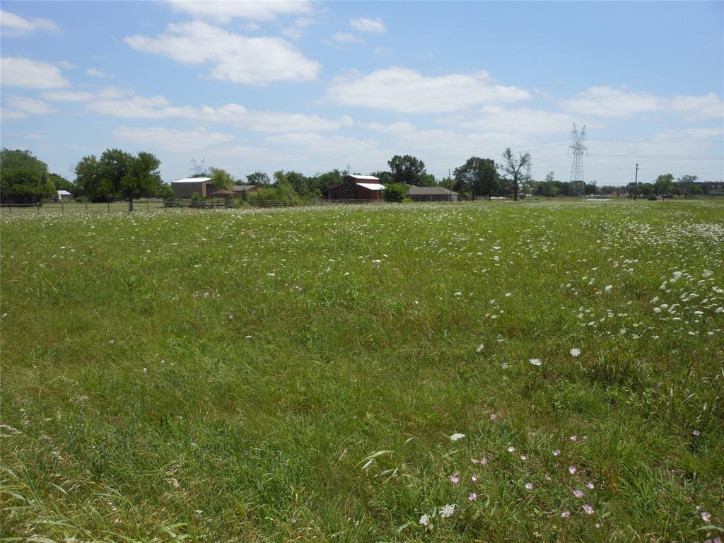 325 Donna Drive Property Photo 8