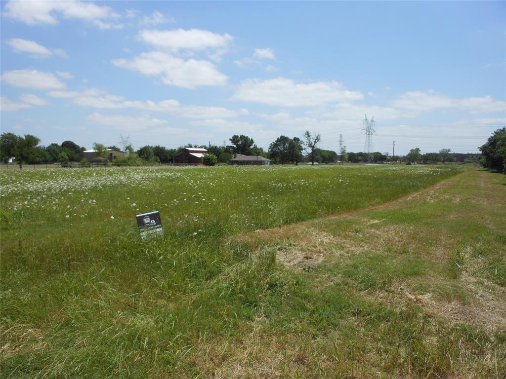 325 Donna Drive Property Photo 9