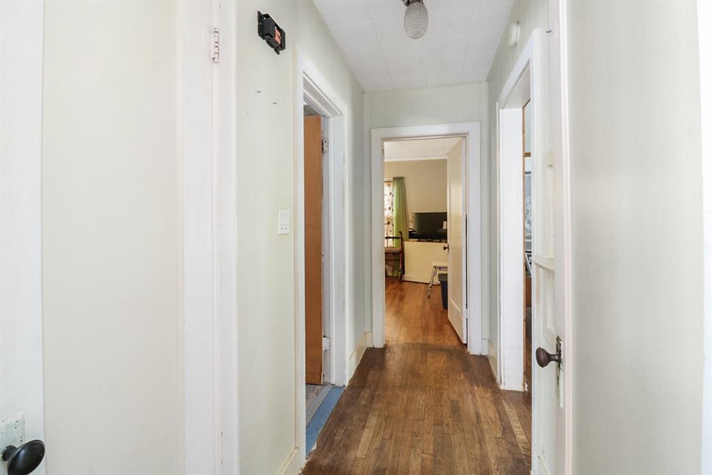 605 W Walnut Street Property Photo 7