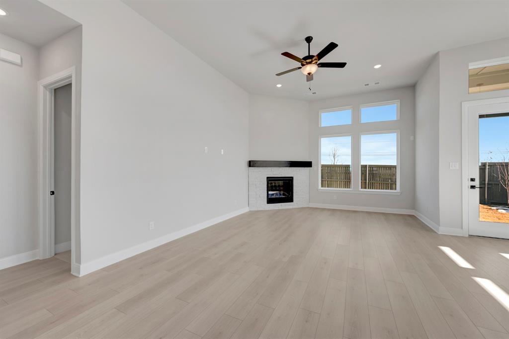 1501 Venture Drive Property Photo 15