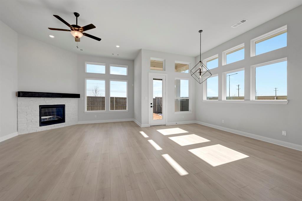 1501 Venture Drive Property Photo 19