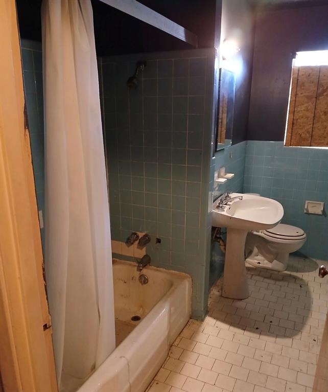 3205 Lilac Lane Property Photo 7