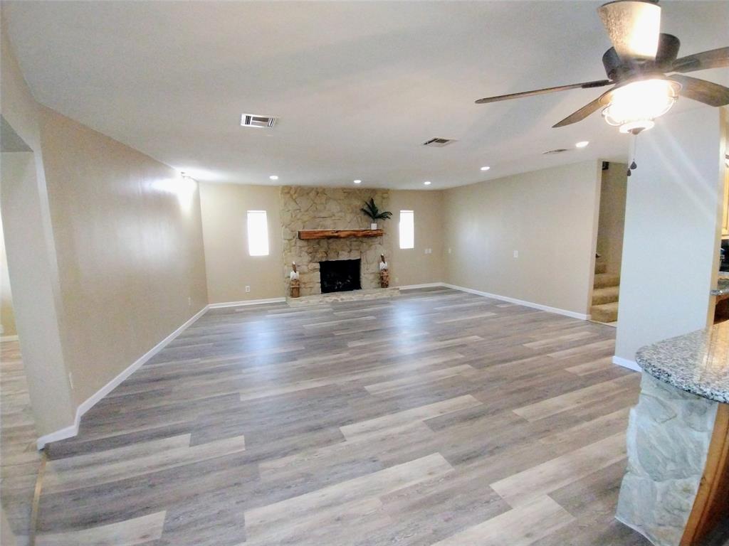 201 N Oak Acres Drive Property Photo 9