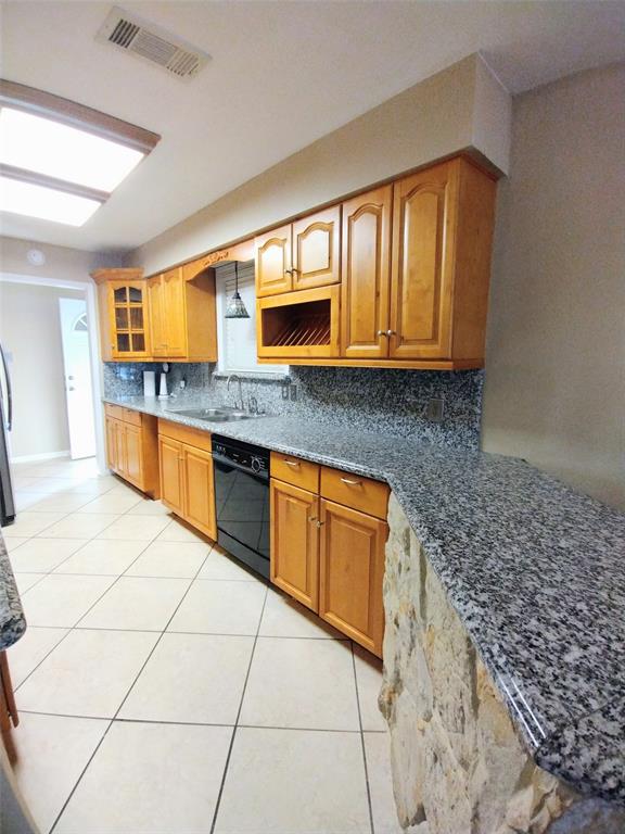 201 N Oak Acres Drive Property Photo 13