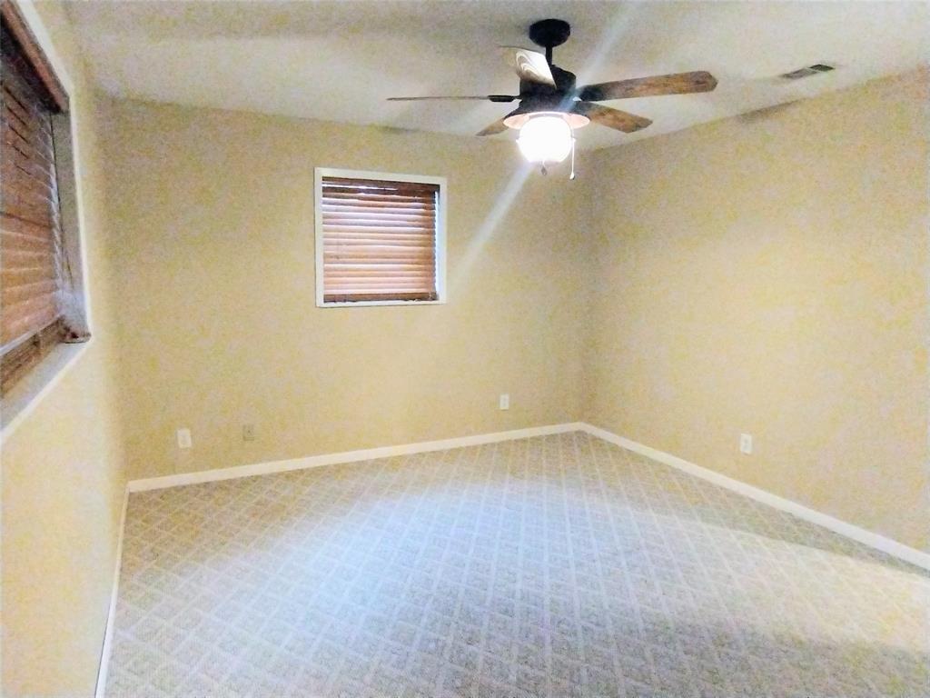 201 N Oak Acres Drive Property Photo 28