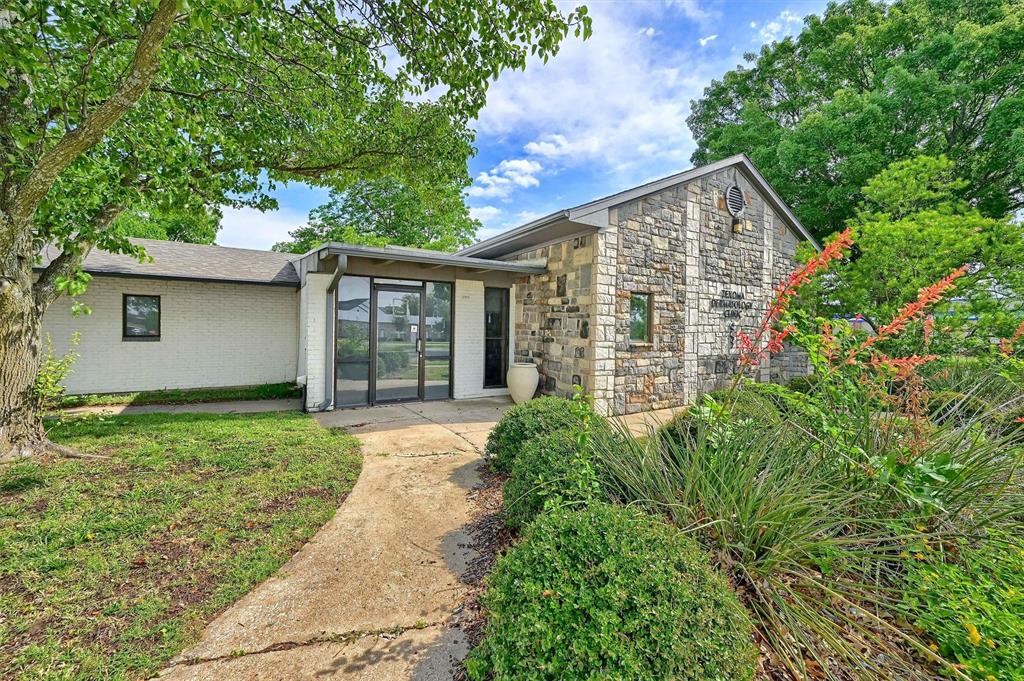 815 Pecan Grove Road Property Photo 1