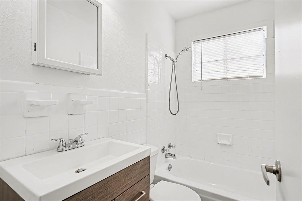 2209 Barbell Lane Property Photo 20