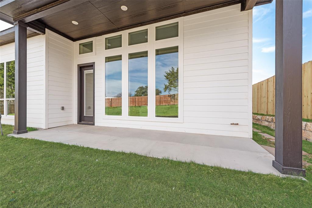 539 W Laureland Road Property Photo 35