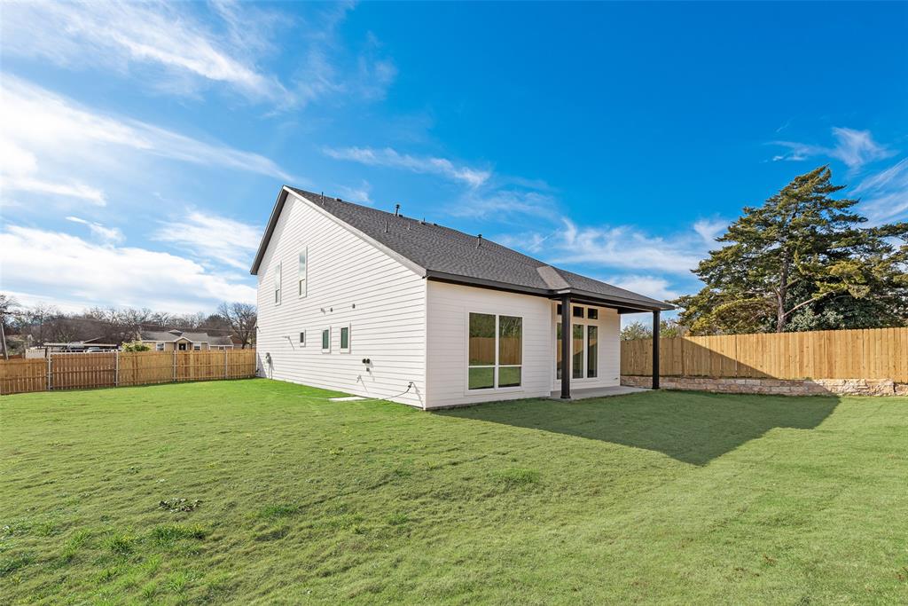 539 W Laureland Road Property Photo 37