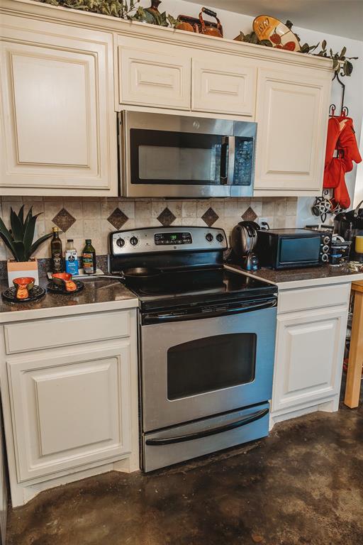 6078 E Line Road Property Photo 16