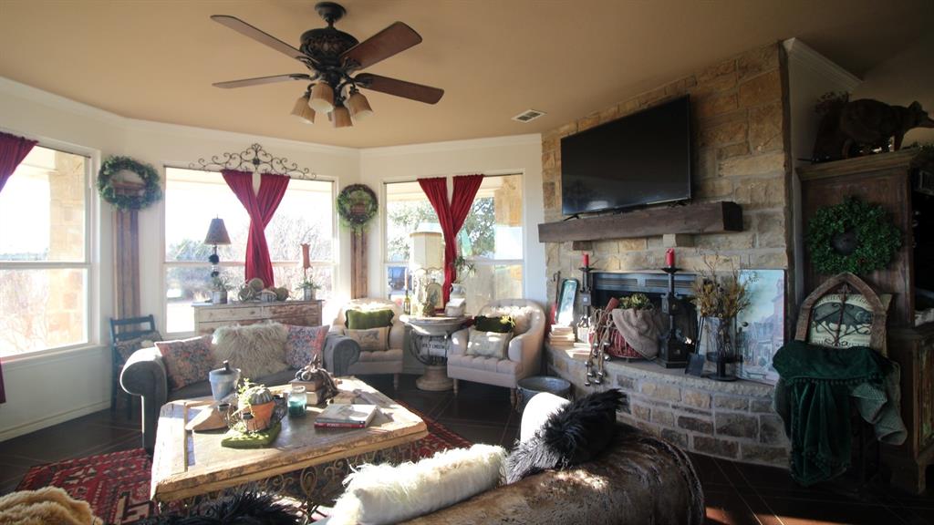 525 County Road 310 Property Photo 6