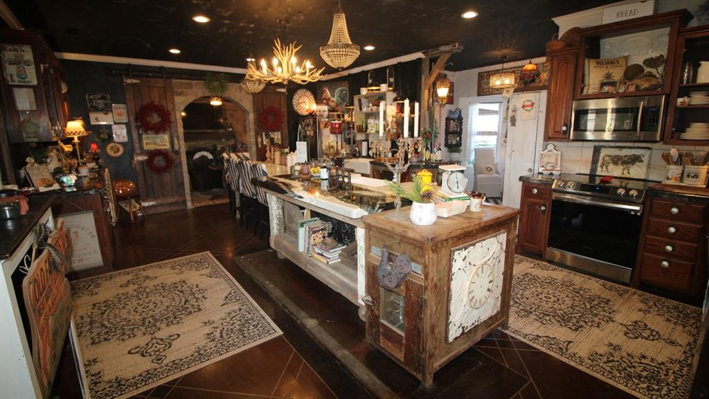 525 County Road 310 Property Photo 13