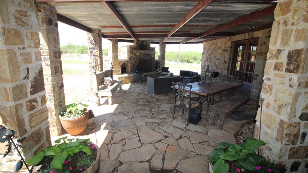 525 County Road 310 Property Photo 31