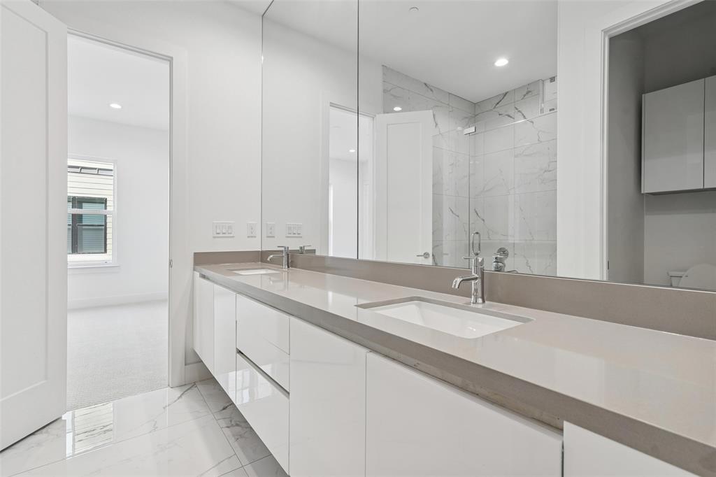 3048 Chimes Street Property Photo 17