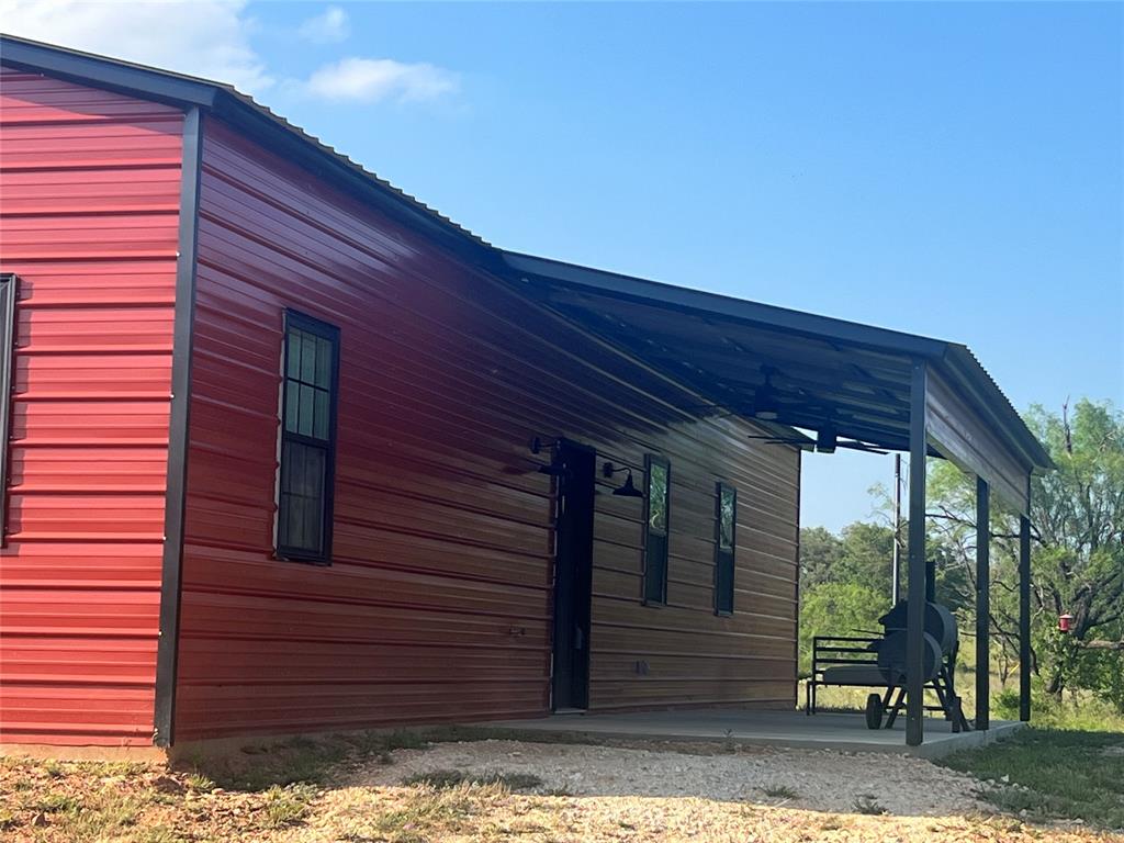 149 Comanche Hills Property Photo 2