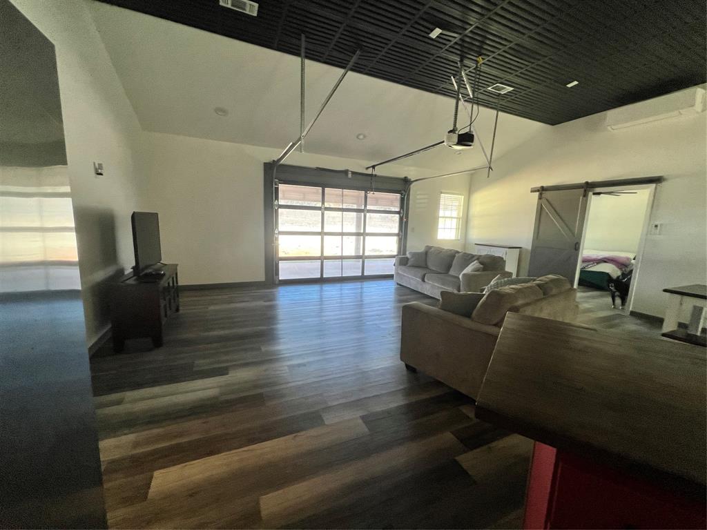 149 Comanche Hills Property Photo 18