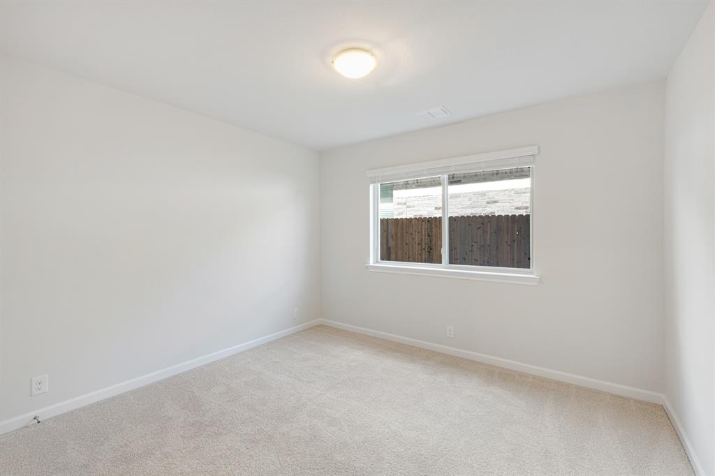 4505 Brentfield Drive Property Photo 10