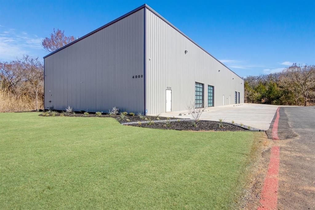 4000 Texoma Parkway Property Photo 13
