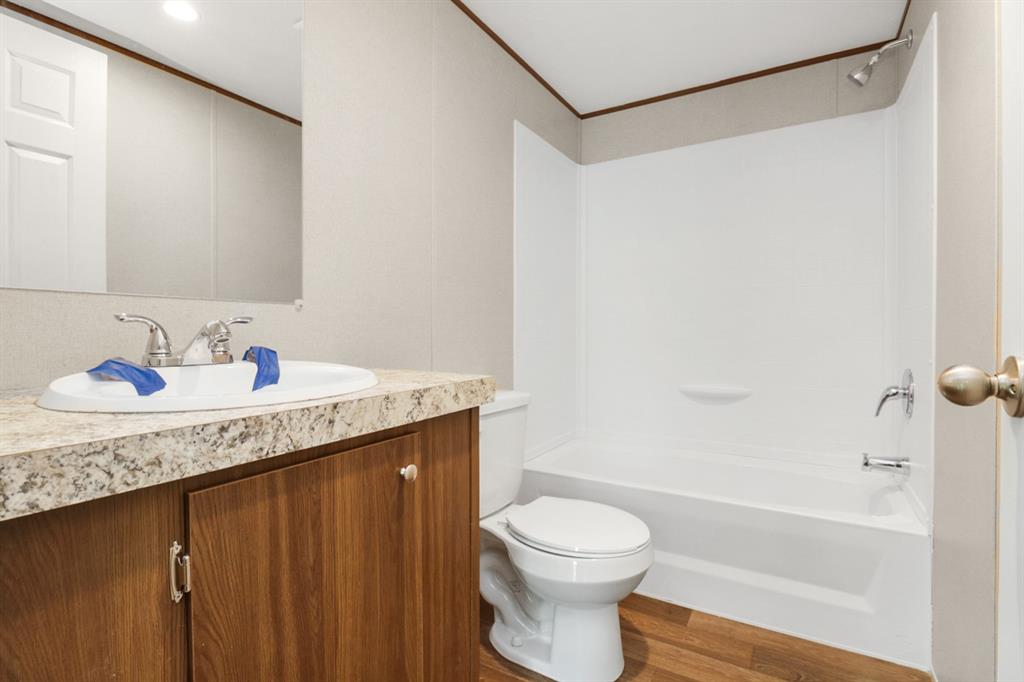 707 W 8th Street Property Photo 18