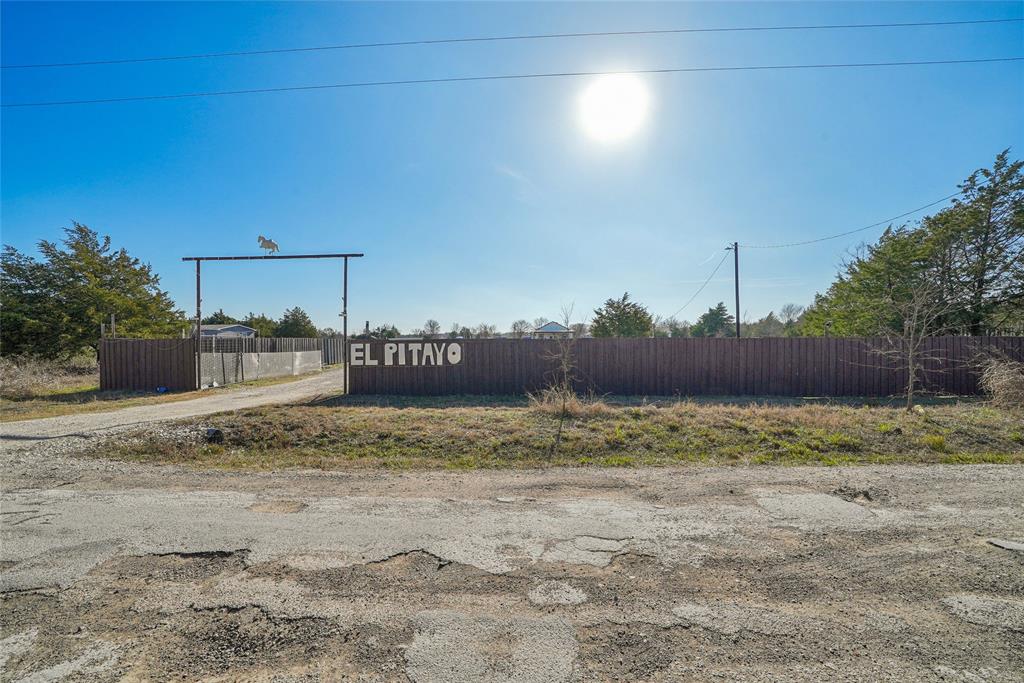 21896 County Road 4072 Property Photo 6