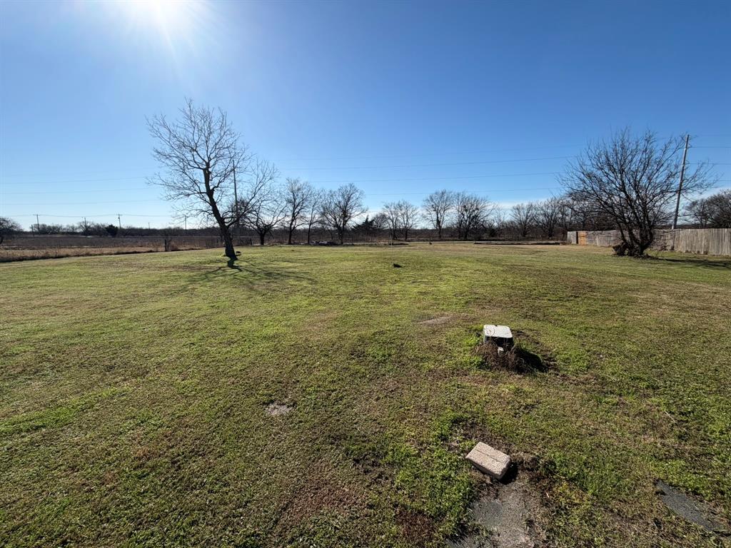 7311 S Interstate 45 Service Road Property Photo 9