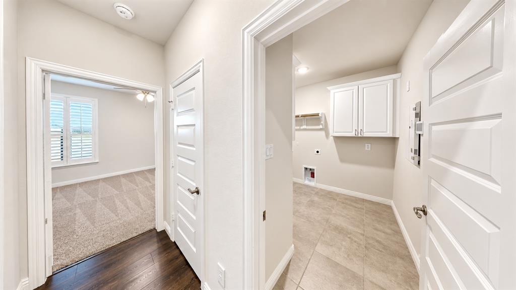 2042 Clear Water Way Property Photo 7