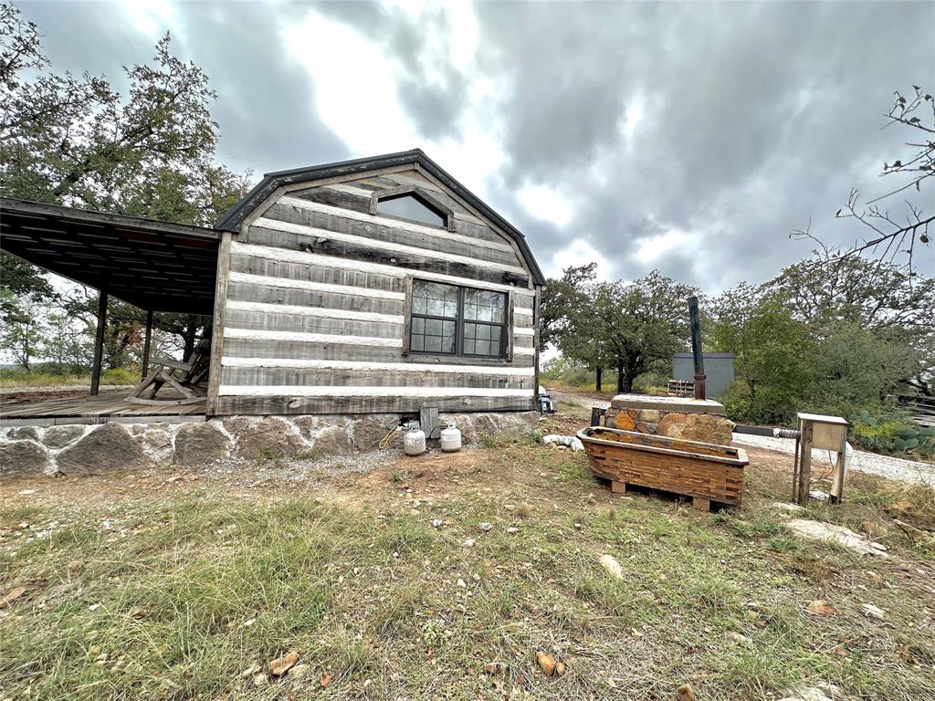 8982 County Road 149 Property Photo 2