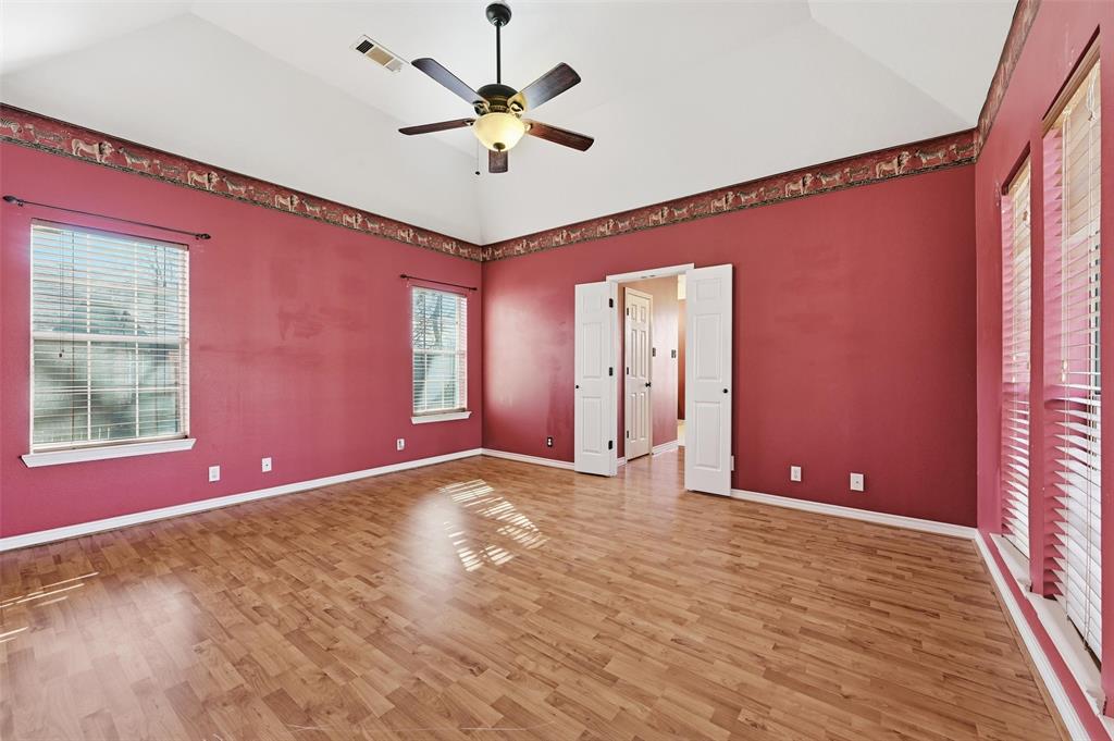 2210 Meadows Lane Property Photo 12