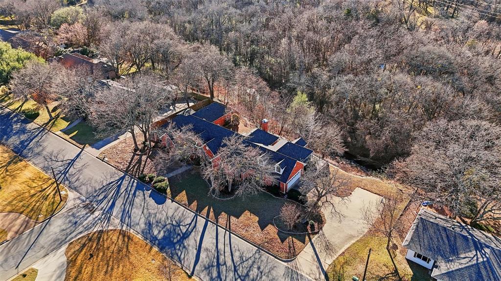 2210 Meadows Lane Property Photo 38