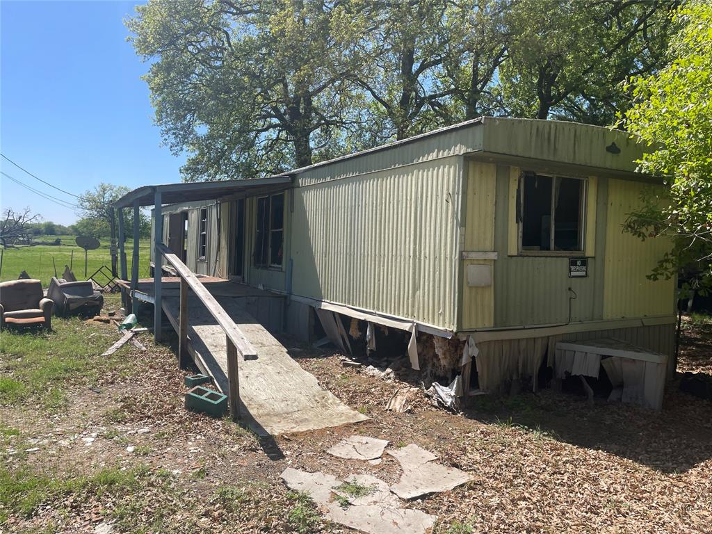 689 James Property Photo 1