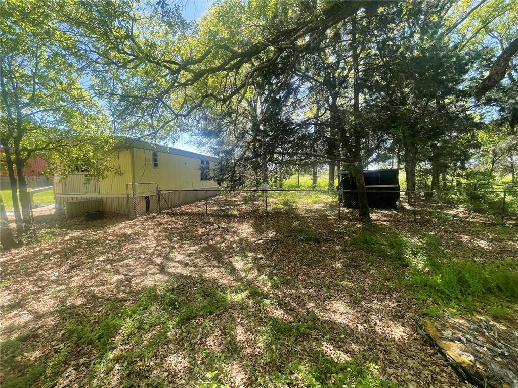 689 James Property Photo 2