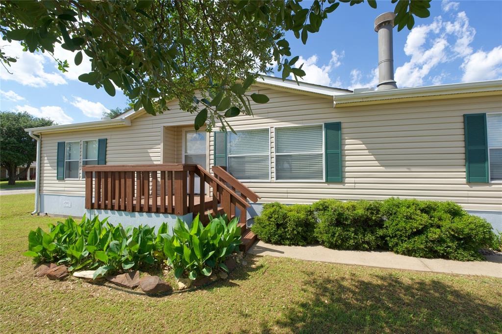 115 Candlewood Circle Property Photo 8