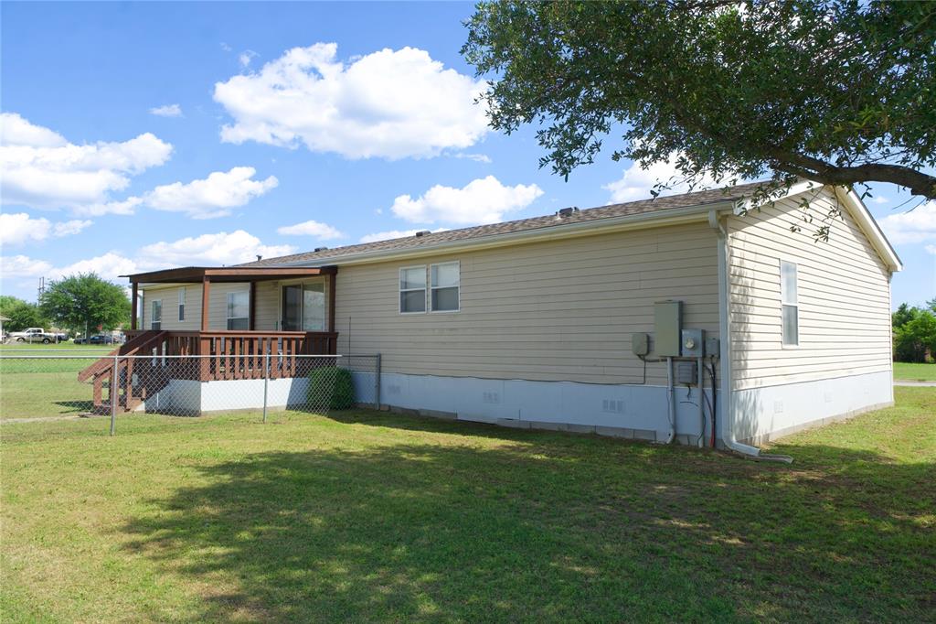 115 Candlewood Circle Property Photo 34