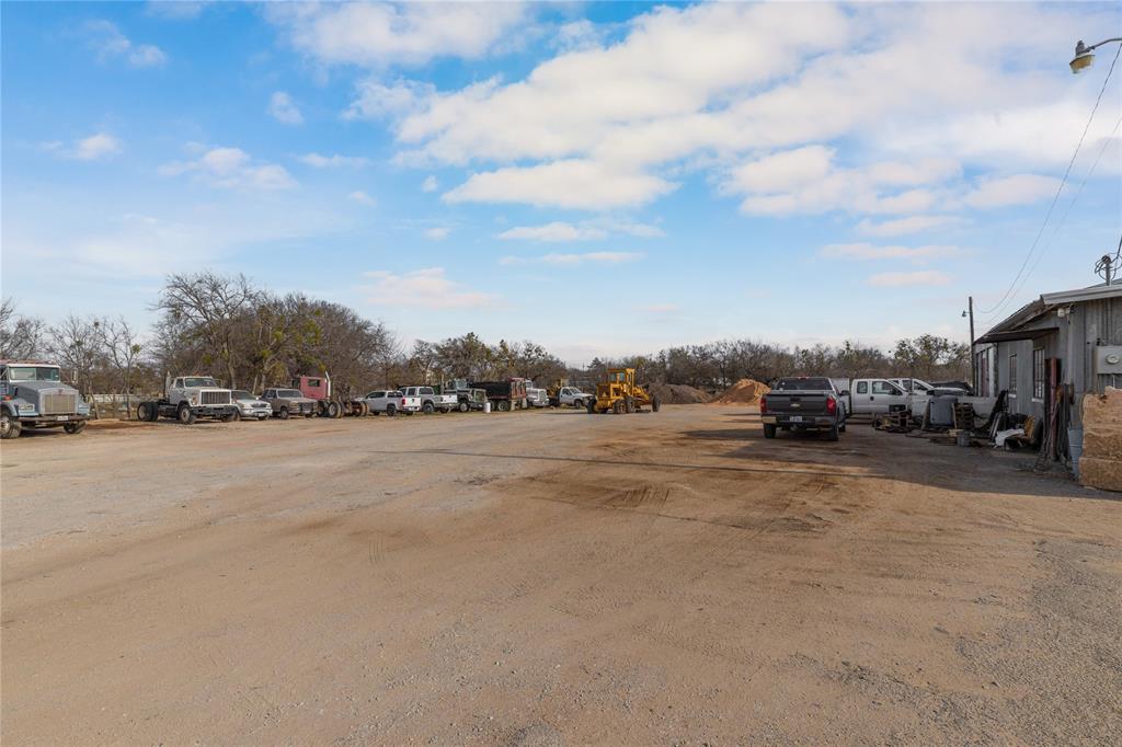 2300 W Main Avenue Property Photo 5