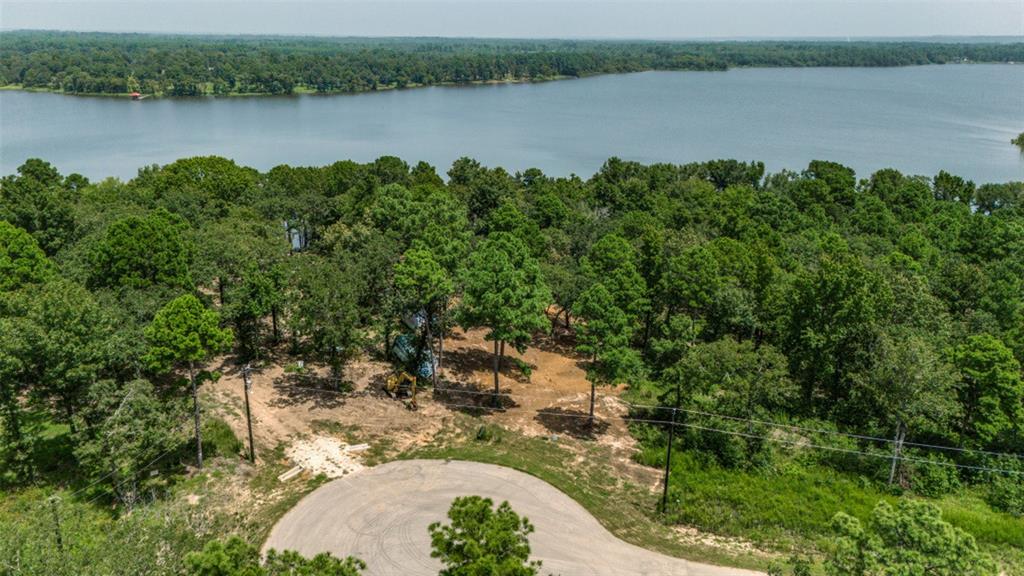 3268 Shadow Pine Drive Property Photo 1