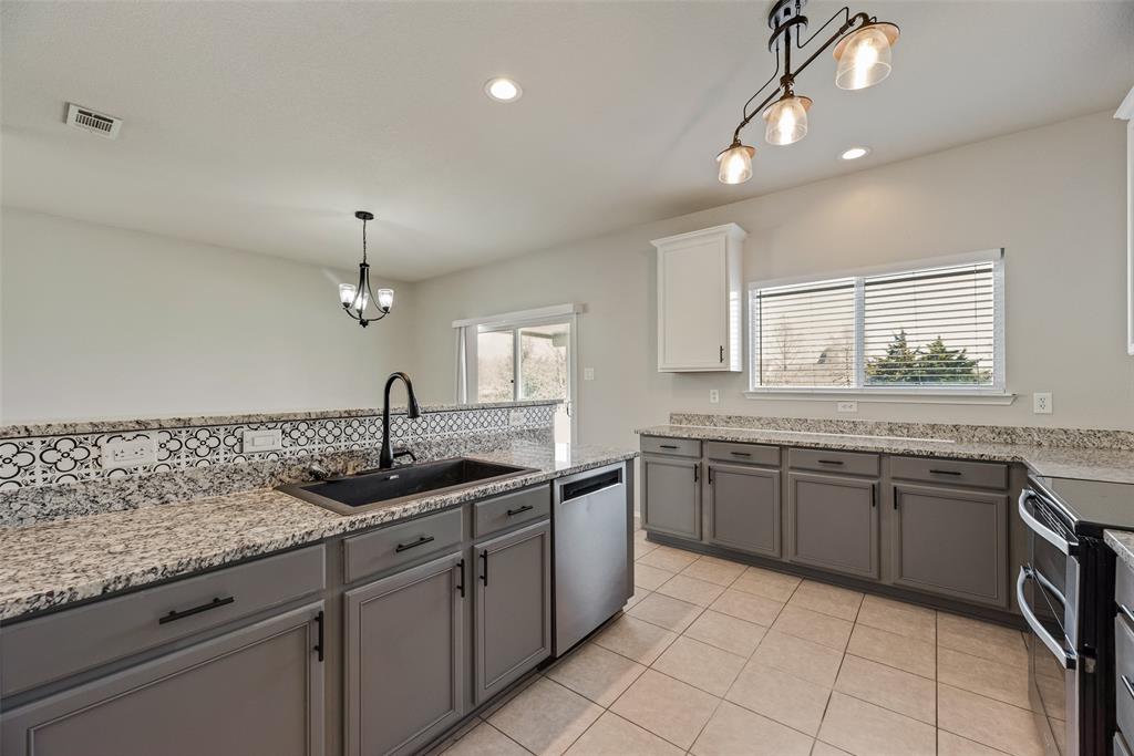 1724 Murphy Court Property Photo 13