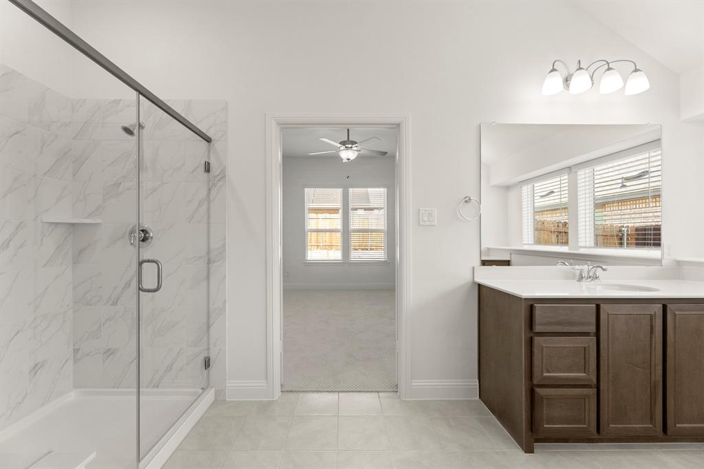 1404 Elle Lane Property Photo 12