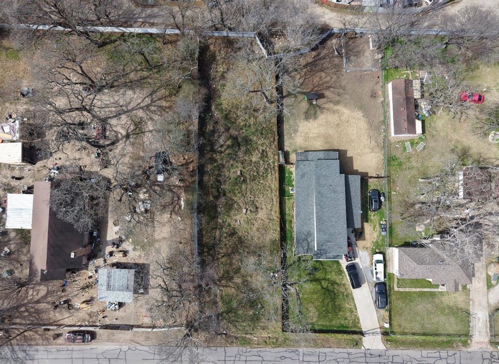 1913 Leroy Road Property Photo 10