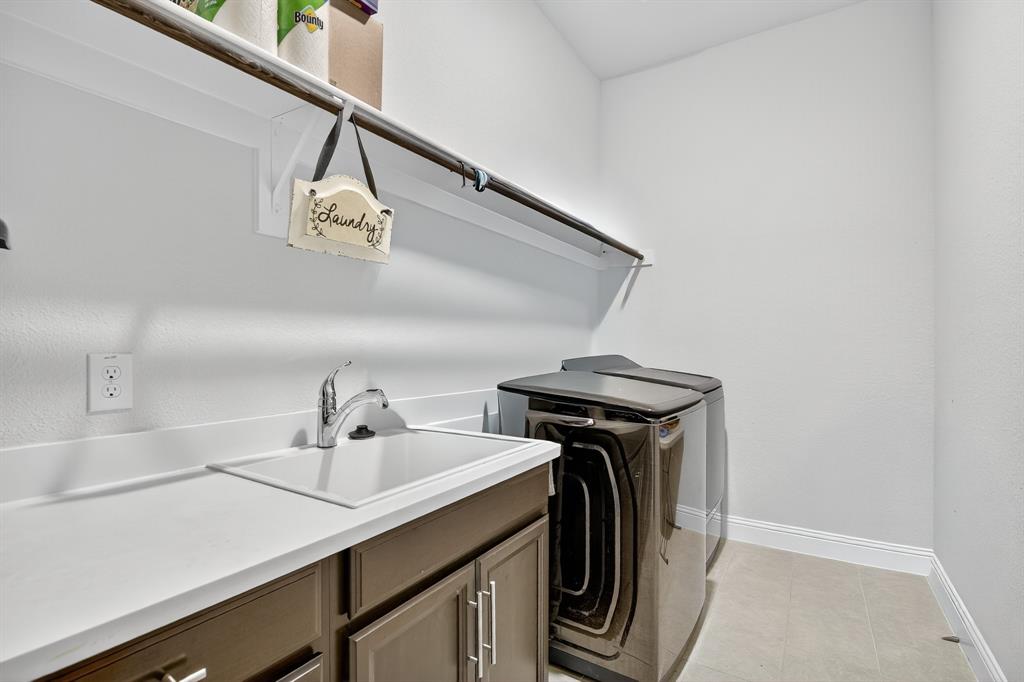 1420 Wolf Ridge Run Property Photo 15