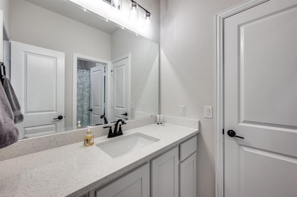 3004 Emerald Trace Drive Property Photo 19