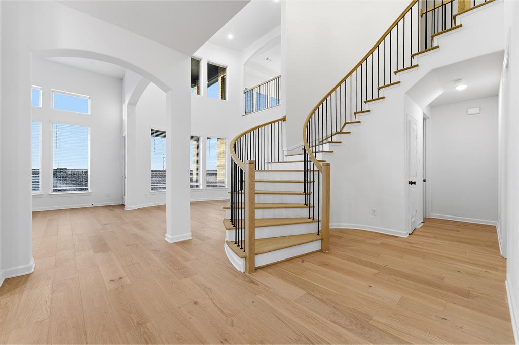 16405 Flatlands Way Property Photo 2