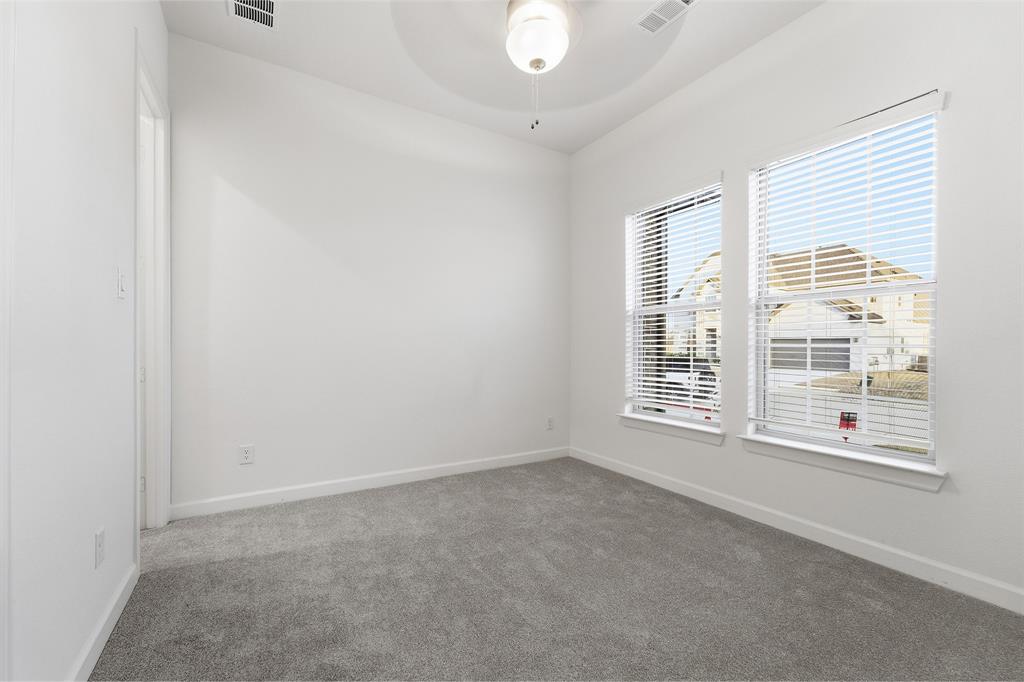 16405 Flatlands Way Property Photo 3