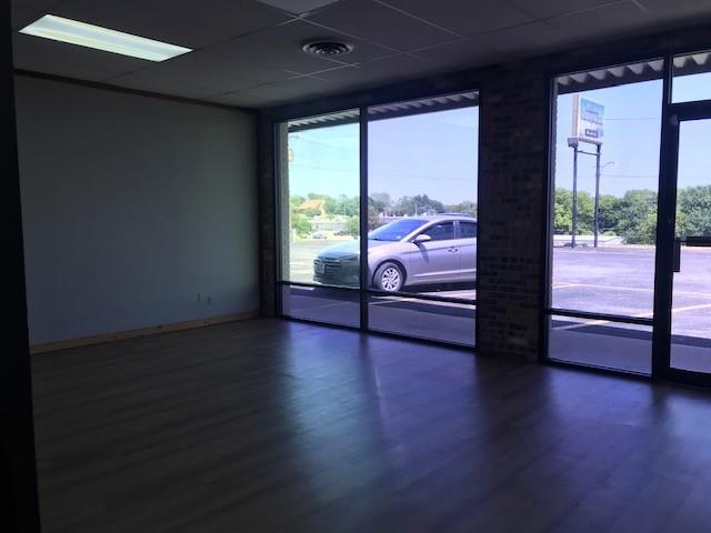 1725 S Austin Avenue Property Photo 8