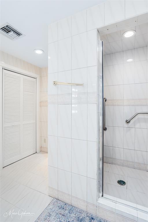 300 Pierremont Road 18 Property Photo 15