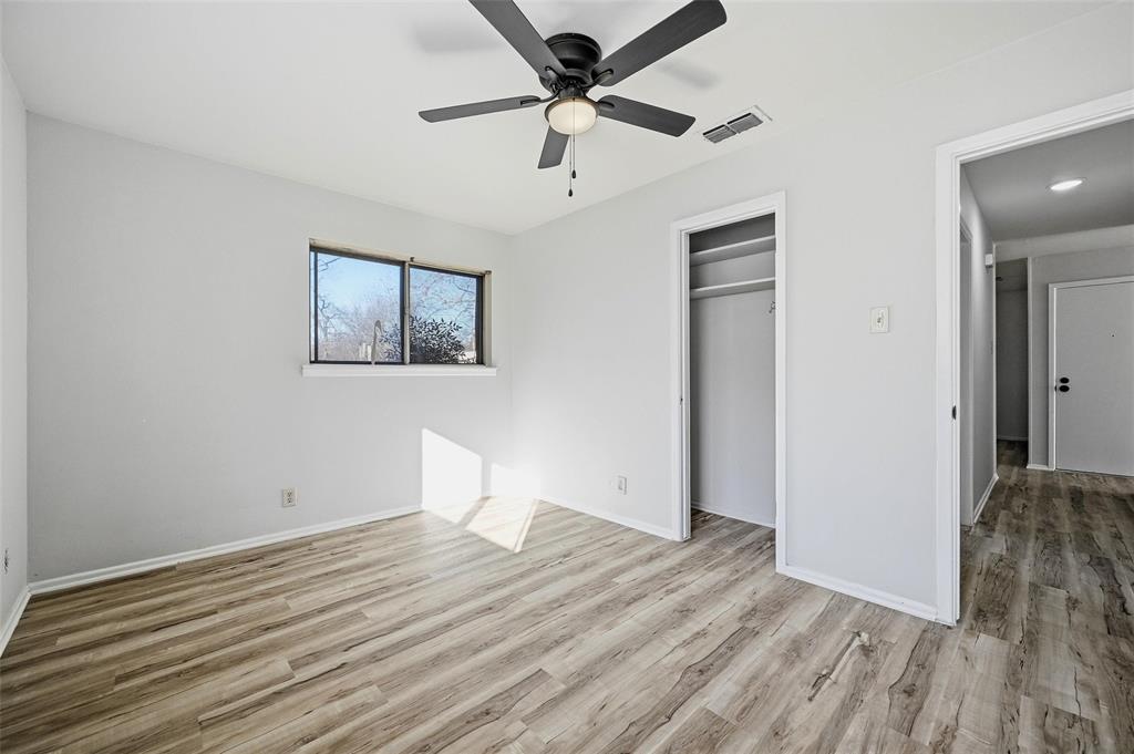 105 N Wood Avenue Property Photo 12