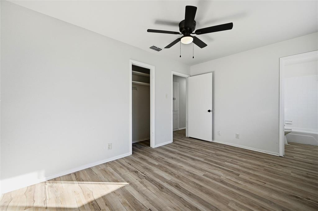 105 N Wood Avenue Property Photo 13